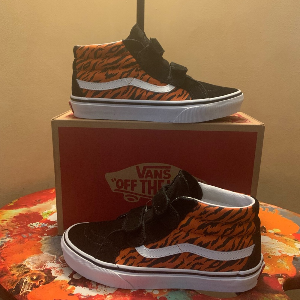 Vans Tiger Black size 3 Brand new